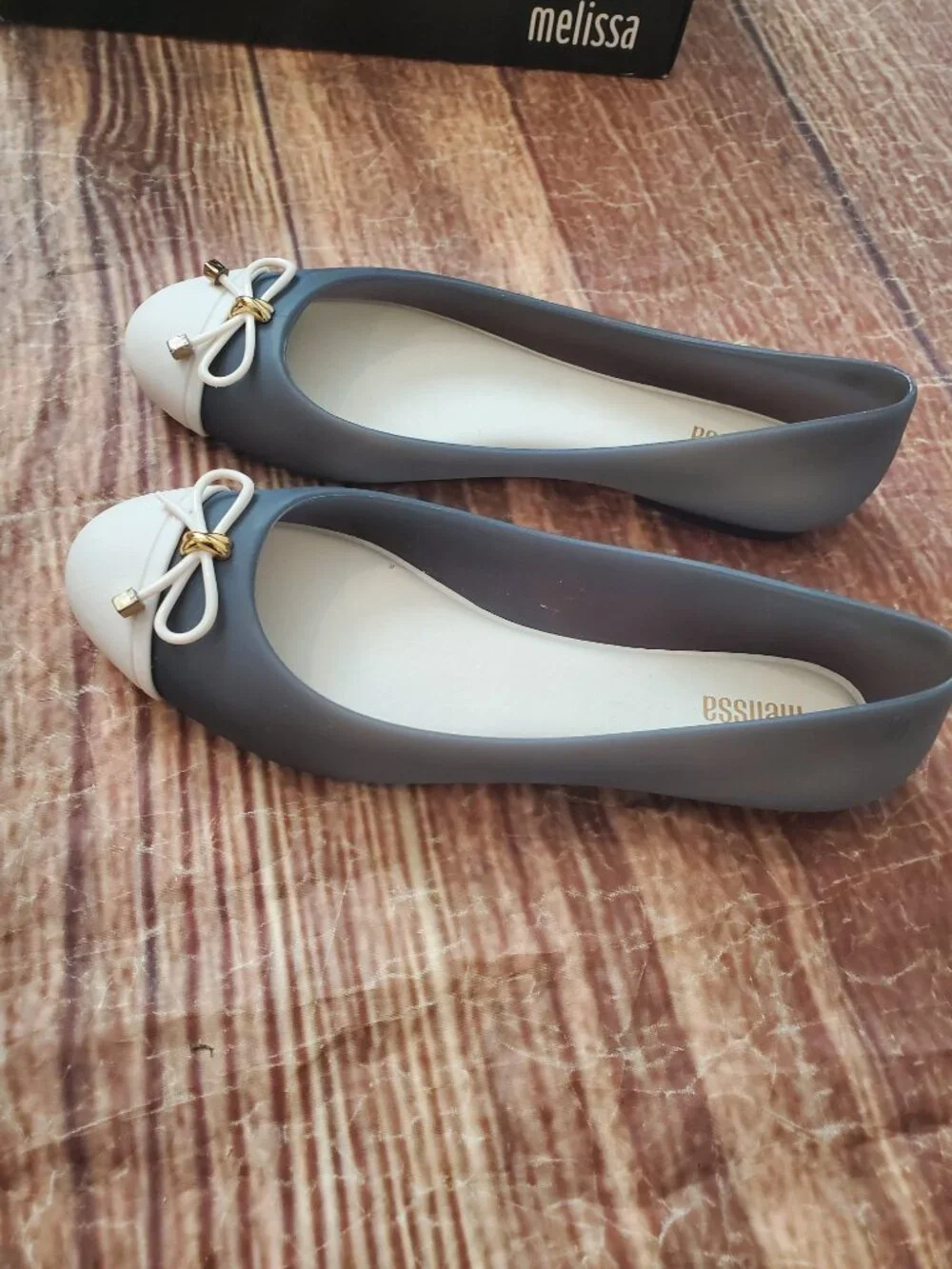 Melissa Doll Gray Off White Ballet Flats Sz 7